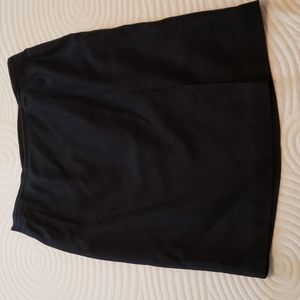 Black pencil skirt, 16W, fully lined, front kick pleat